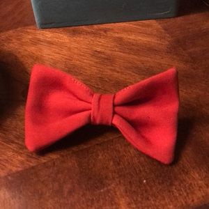 Red bow